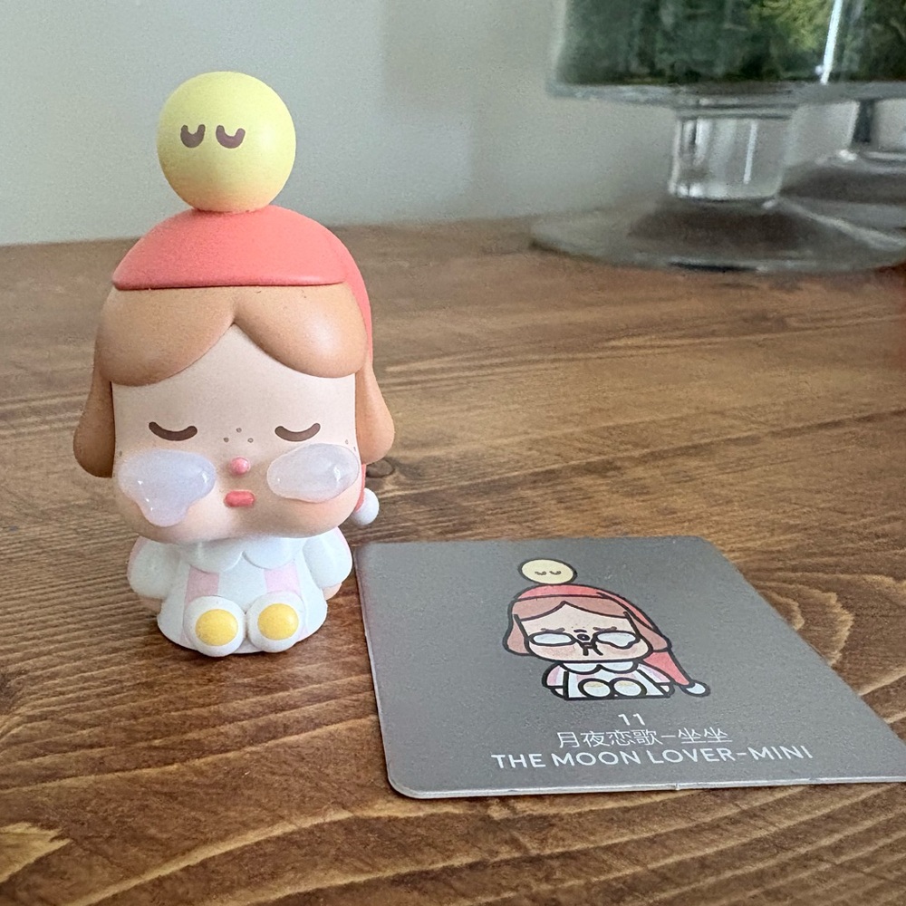 POPMART Crying to the Moon Sitting Series: Moon Catcher Mini and Moon Lover Mini